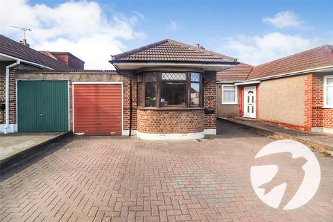 3 bed property, in Belmont Road, £450,000