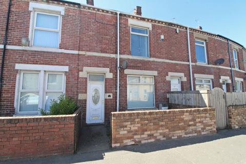 2 bed property, in Renwick Road, £75,000