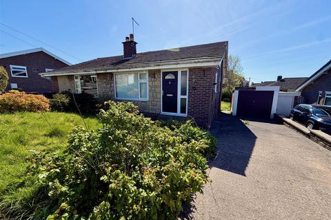 2 bed property, in Greenacres, £185,000