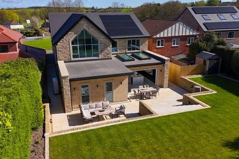 5 bed property, in Applehaigh Lane, £1,500,000