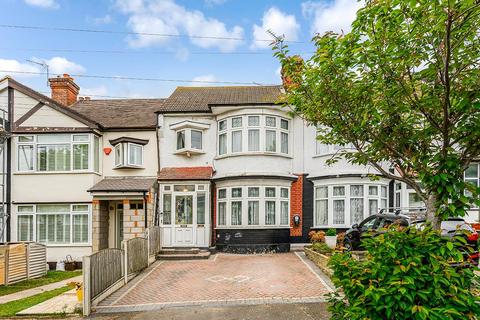 4 bed property, in Middleton Avenue, £575,000