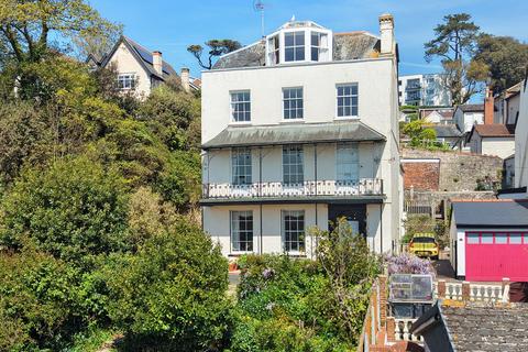 8 bed property, in Priory Road, £850,000