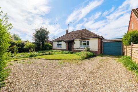 2 bed property, in St. James Green, £290,000