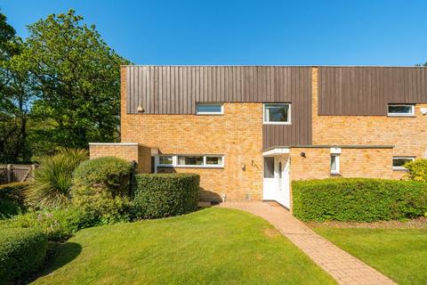 3 bed property, in Marsham Lane, £700,000