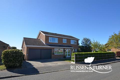 4 bed property, in Beech Crescent, £465,000