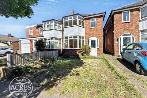3 bed property, in Aldridge Road, £180,000