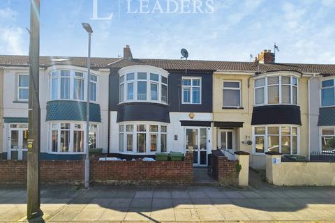 3 bed property, in Lovett Road, £290,000