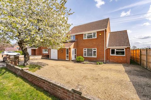 4 bed property, in Hall Moor Road, £475,000