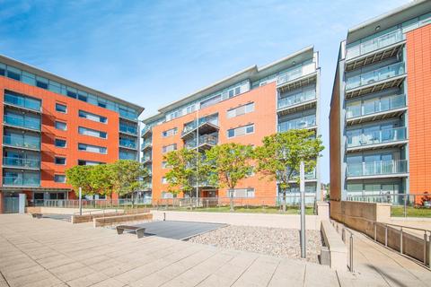 1 bed property, in Anchor Street, £80,000
