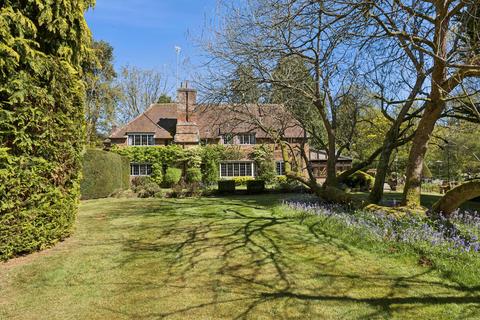 4 bed property, in Norney, £1,750,000
