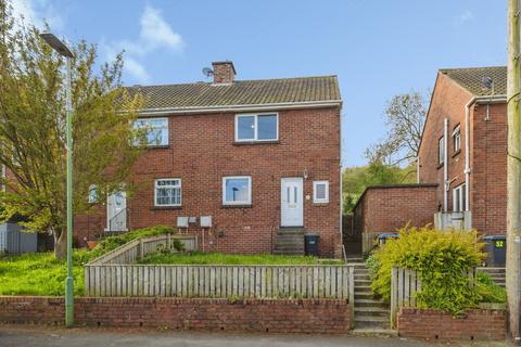 2 bed property, in East Clere, £70,000