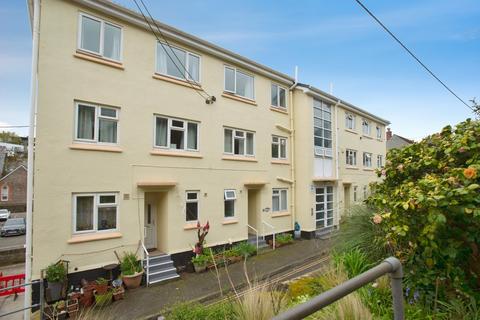 2 bed property, in Church Street, £90,000