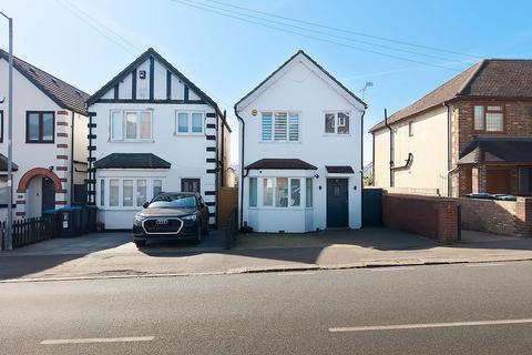 3 bed property, in Englands Lane, £650,000