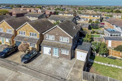4 bed property, in Darenth Close, £425,000