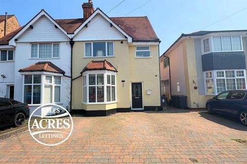 4 bed property, in Royal Road, £500,000