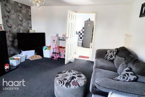 3 bed property, in Flatholme Road, £265,000