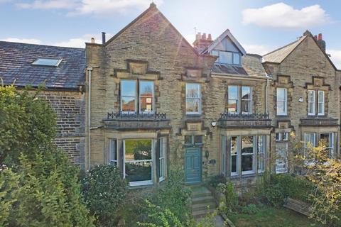 6 bed property, in Wheatley Lane, £1,150,000