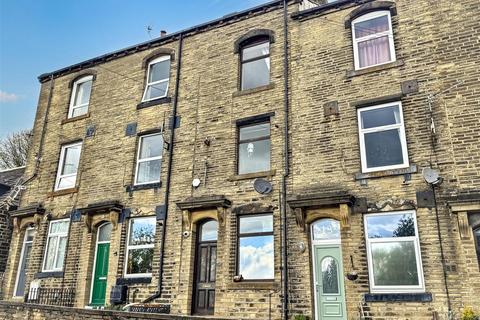 3 bed property, in Prospect Terrace, £135,000