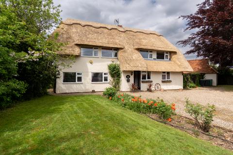 4 bed property, in Rickling Green, £900,000