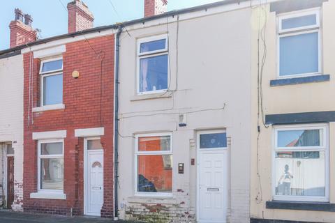 2 bed property, in Aintree Road, £65,000