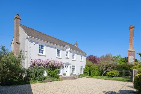 6 bed property, in Honeystreet, £1,250,000