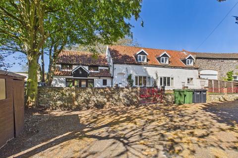 5 bed property, in St Marys Street, £400,000