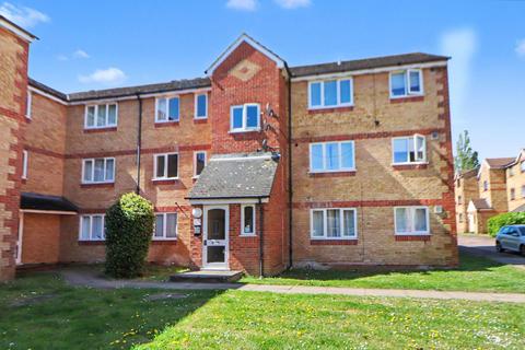 1 bed property, in Prestatyn Close, £160,000