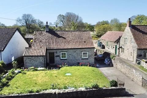2 bed property, in Snape, £400,000