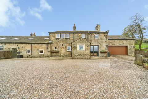 5 bed property, in Isle Lane, £975,000