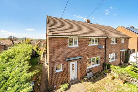 3 bed property, in Highfield Crescent, £140,000