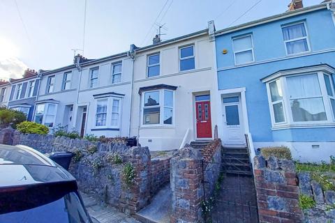3 bed property, in Westbourne Road, £230,000