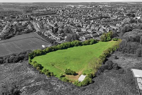 Land, in Land South of Station Road, £90,000