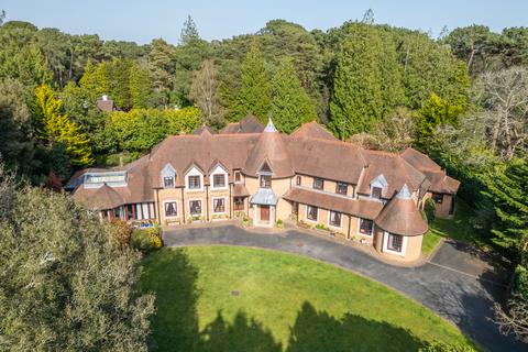 6 bed property, in Western Avenue, £4,500,000