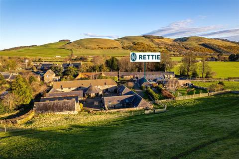 2 bed property, in East Kirknewton, £275,000