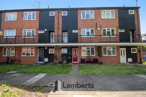 1 bed property, in Allendale Court, £120,000