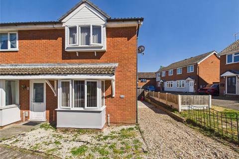 2 bed property, in Lydgate Close, £260,000