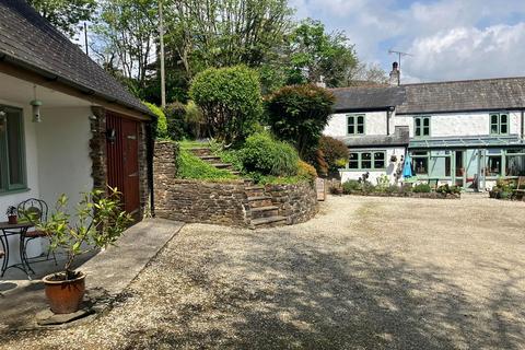 3 bed property, in Sticker, £575,000