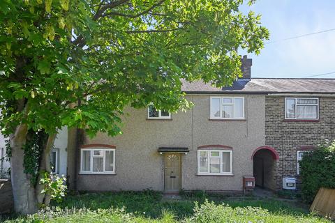 4 bed property, in Hoylake Road, £750,000