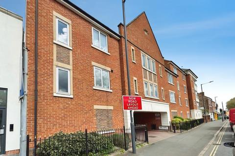2 bed property, in Mill Gate, £130,000