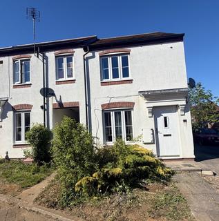 2 bed property, in Lord Fielding Close, £210,000