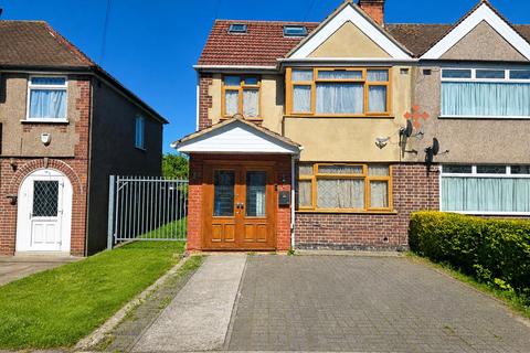4 bed property, in Cheddar Waye, £680,000