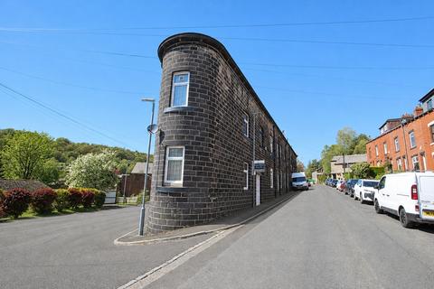 2 bed property, in Hollins Road, £175,000