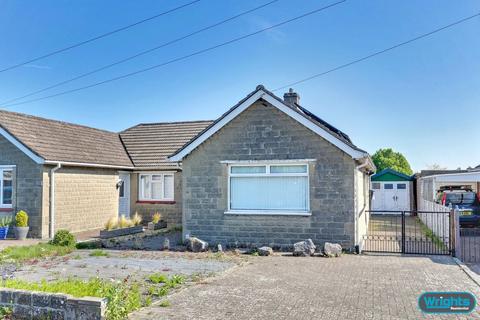 3 bed property, in Windermere Road, £300,000
