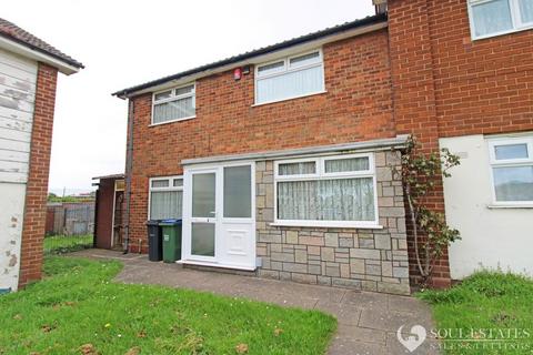 3 bed property, in Guns Lane, £280,000