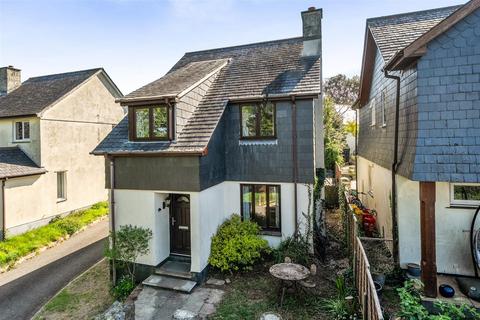 3 bed property, in Landscove, £385,000