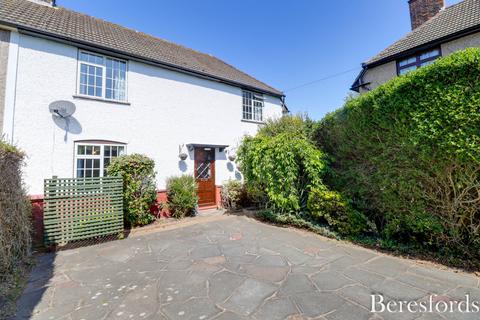 3 bed property, in Western Road, £525,000
