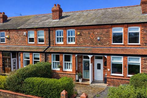 3 bed property, in Garden Hey Road, £260,000