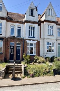 4 bed property, in Crossways Terrace, £240,000