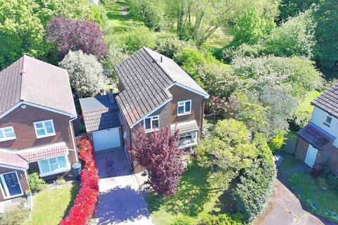 3 bed property, in St. Benedict Road, £450,000