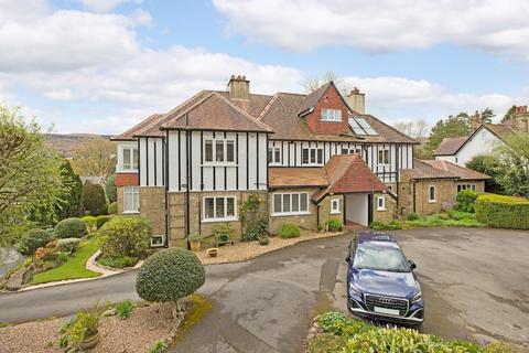 3 bed property, in Rupert Road, £775,000
